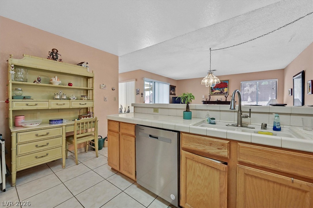 Photo 13 of 35, 2721 Brienza Way