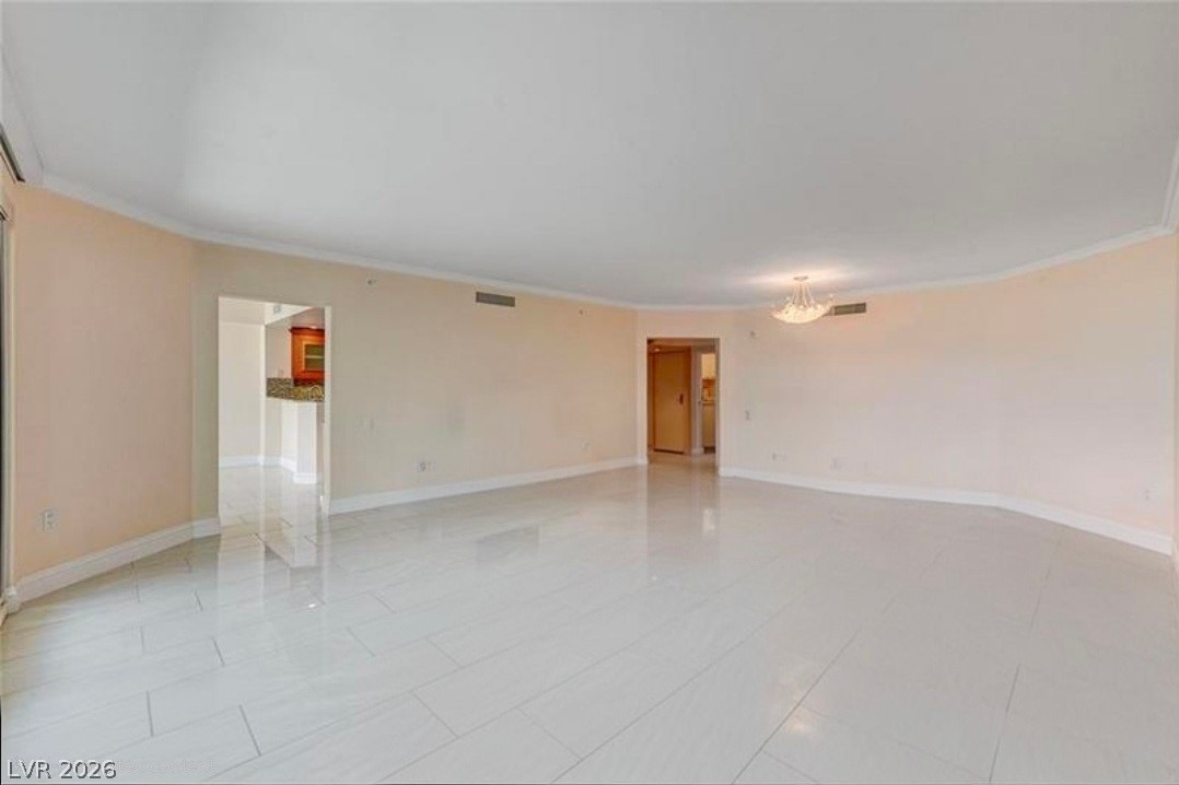 Photo 10 of 52, 2777 Paradise Road #603