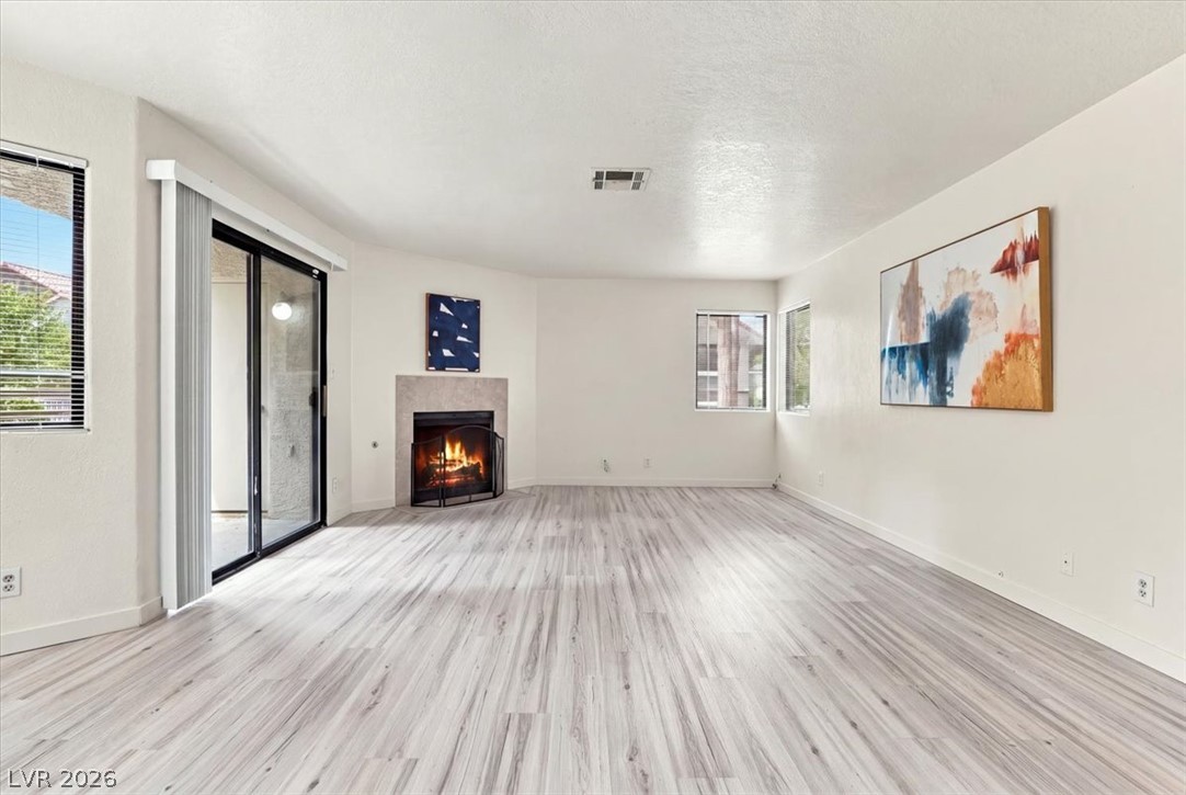 Photo 6 of 33, 5042 S Rainbow Boulevard #101