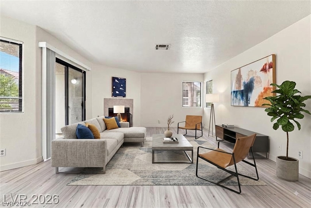 Photo 7 of 33, 5042 S Rainbow Boulevard #101