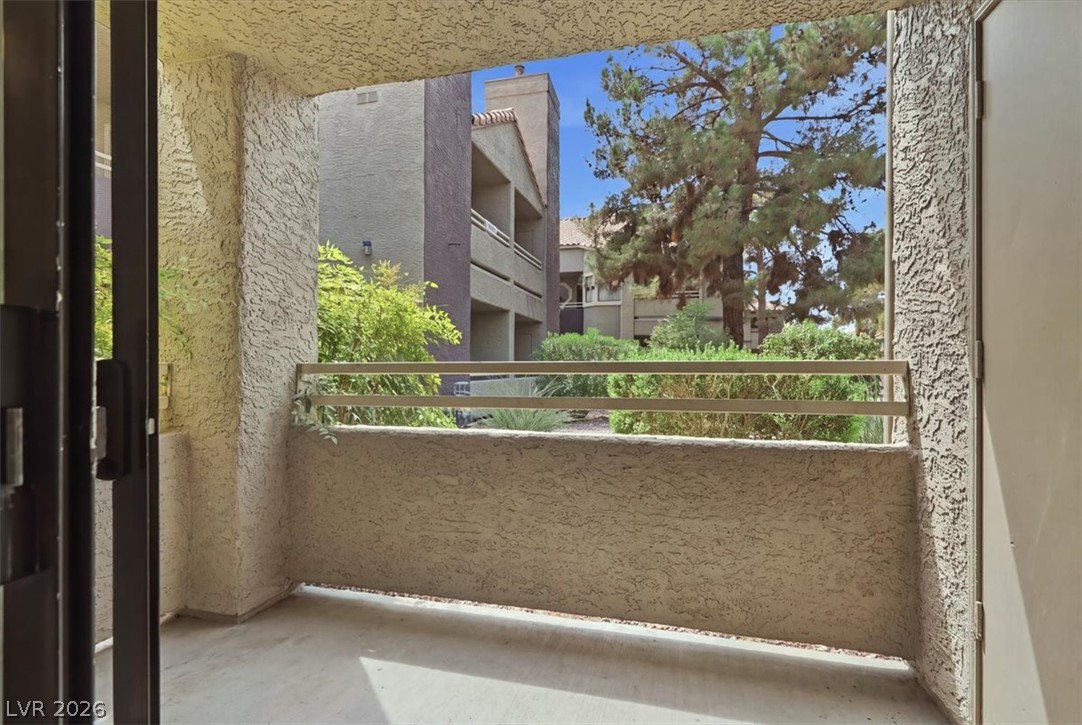 Photo 9 of 33, 5042 S Rainbow Boulevard #101