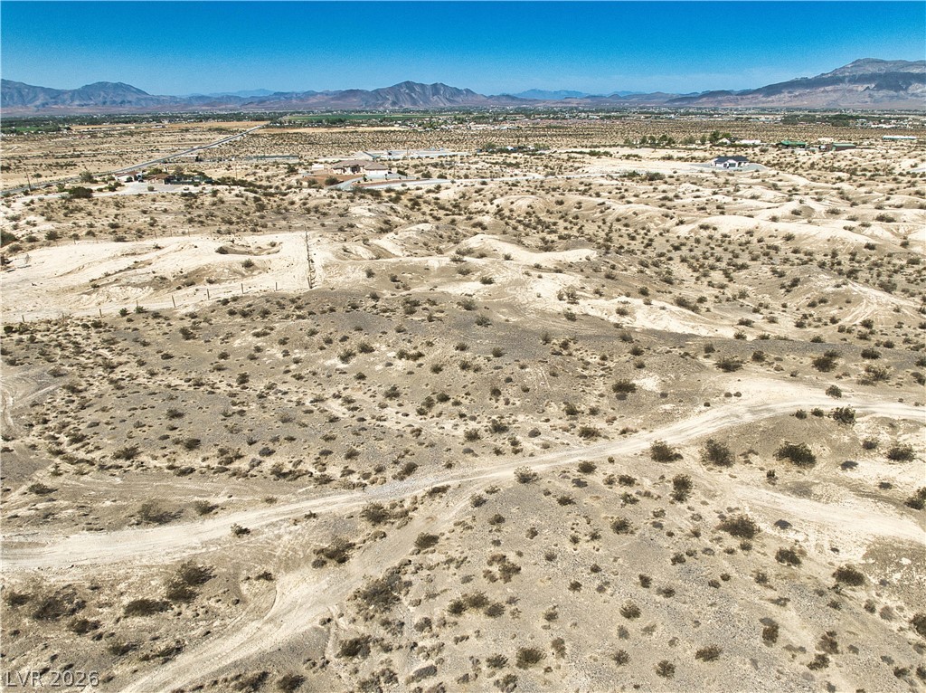 Photo 4 of 1120 N Kittyhawk Drive
