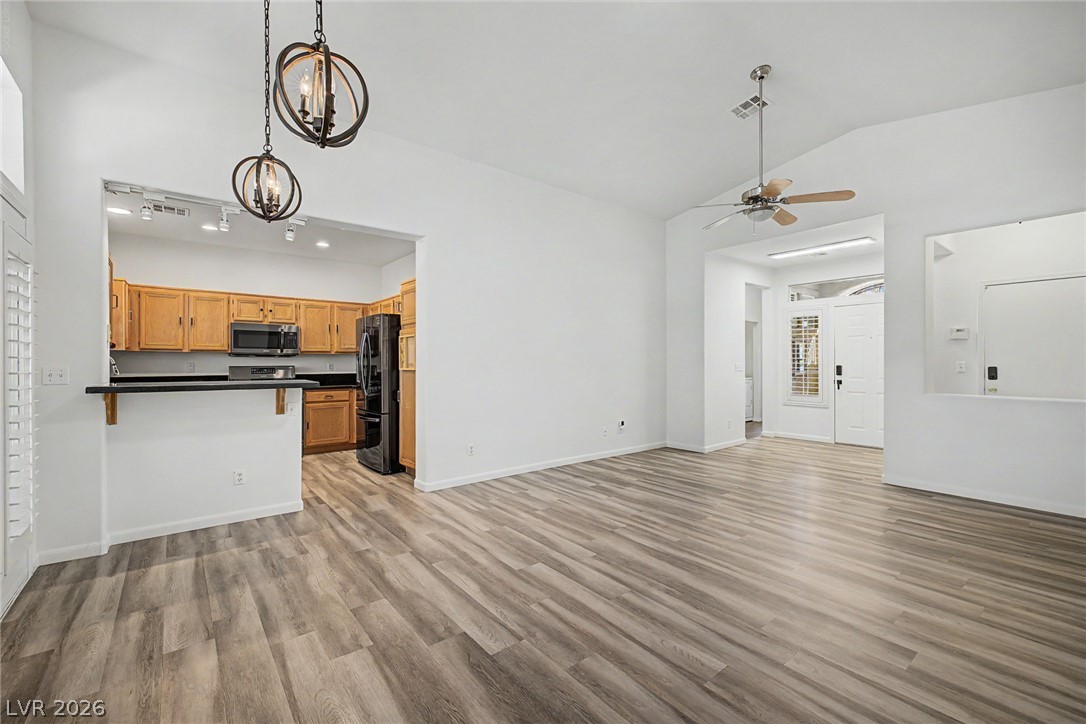 10512 Courtney Cove Avenue, Las Vegas 89144