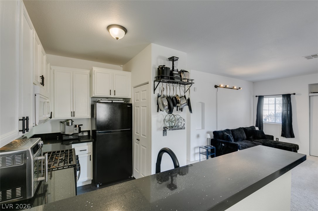 Photo 23 of 40, 4730 E Craig Road #1166
