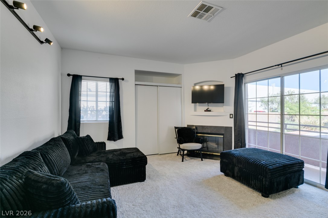 Photo 7 of 40, 4730 E Craig Road #1166