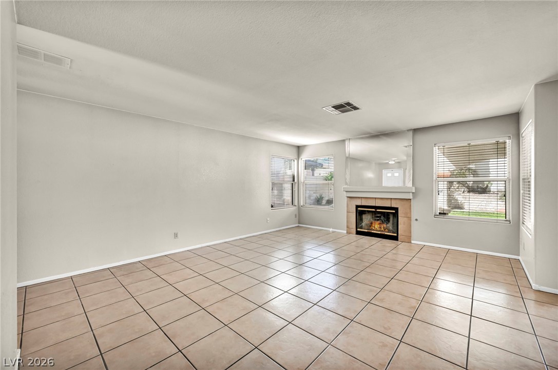 Photo 7 of 40, 1517 Bellglen Drive