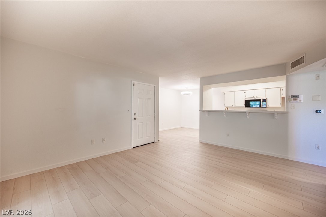 Photo 10 of 46, 1150 N Buffalo Drive #1098