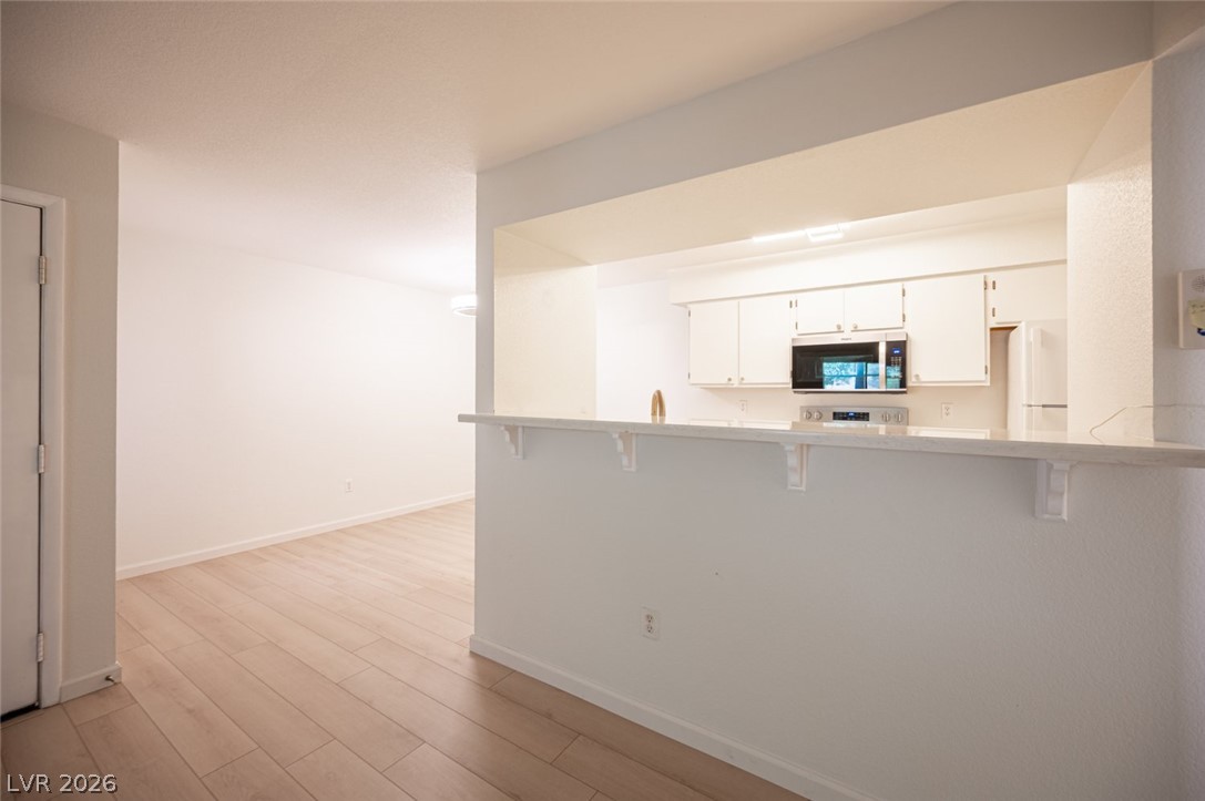 Photo 13 of 46, 1150 N Buffalo Drive #1098