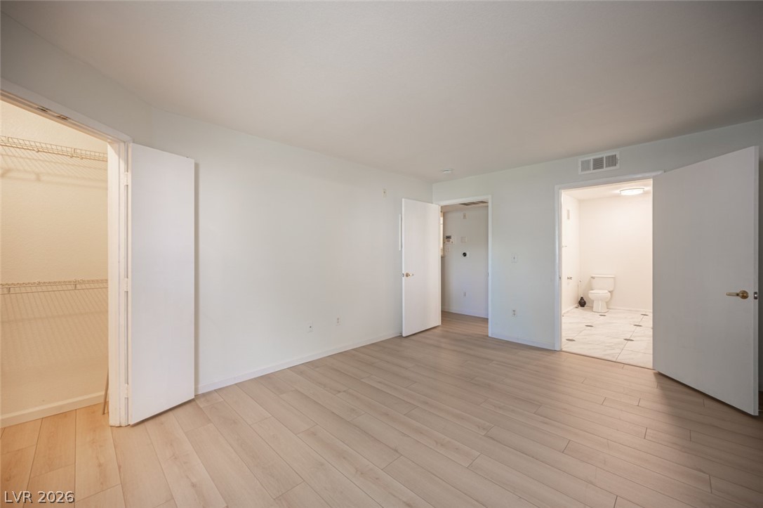 Photo 31 of 46, 1150 N Buffalo Drive #1098