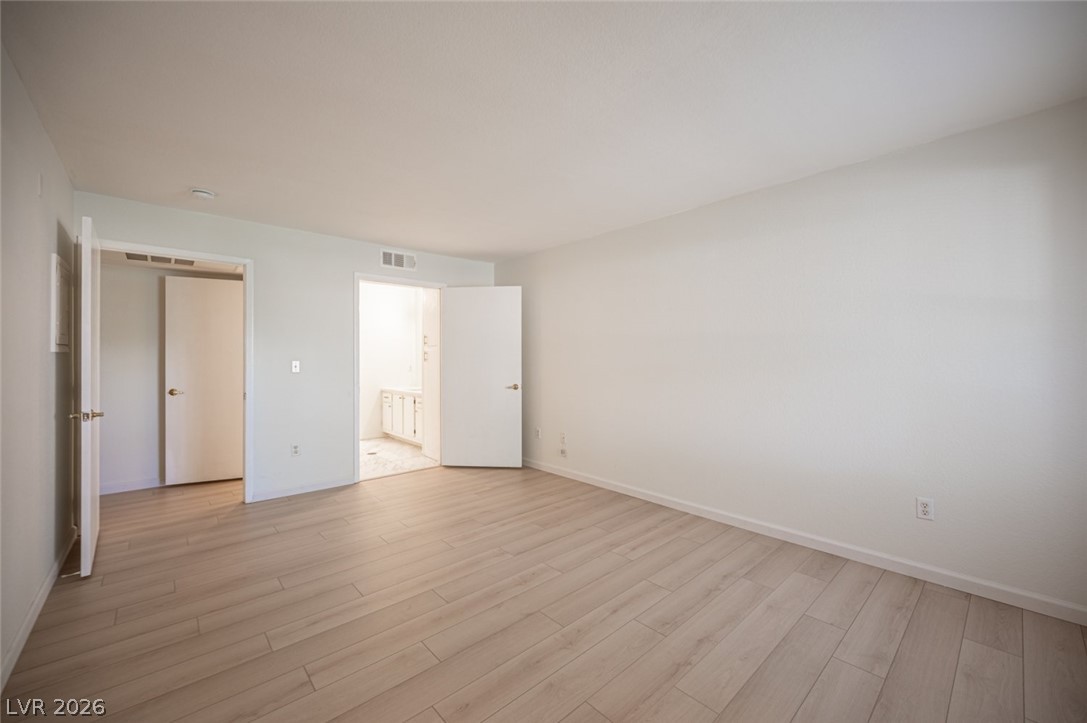 Photo 32 of 46, 1150 N Buffalo Drive #1098
