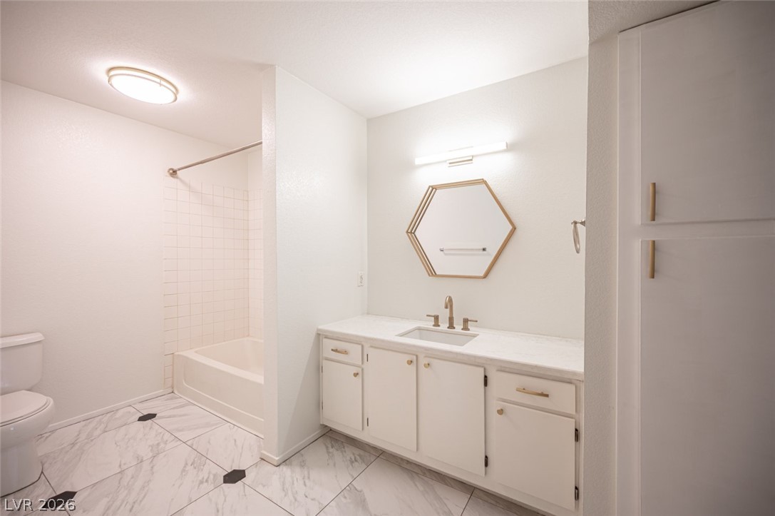 Photo 34 of 46, 1150 N Buffalo Drive #1098