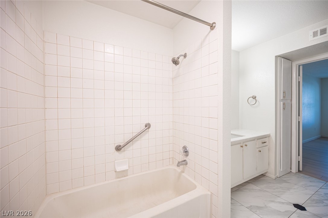 Photo 36 of 46, 1150 N Buffalo Drive #1098