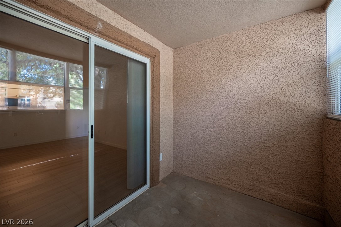 Photo 38 of 46, 1150 N Buffalo Drive #1098