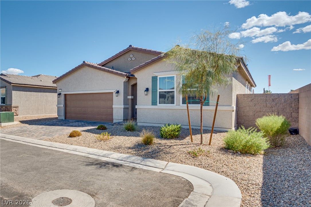 Photo 2 of 4715 Tindra Avenue