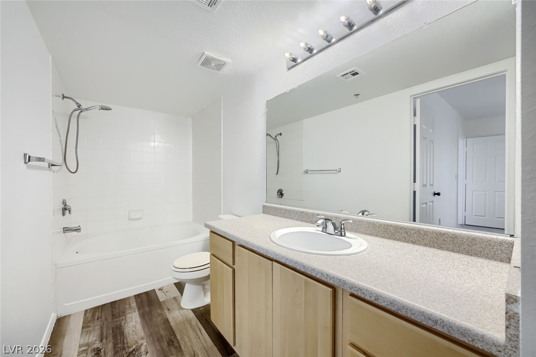 Photo 17 of 29, 6955 N Durango Drive #3102