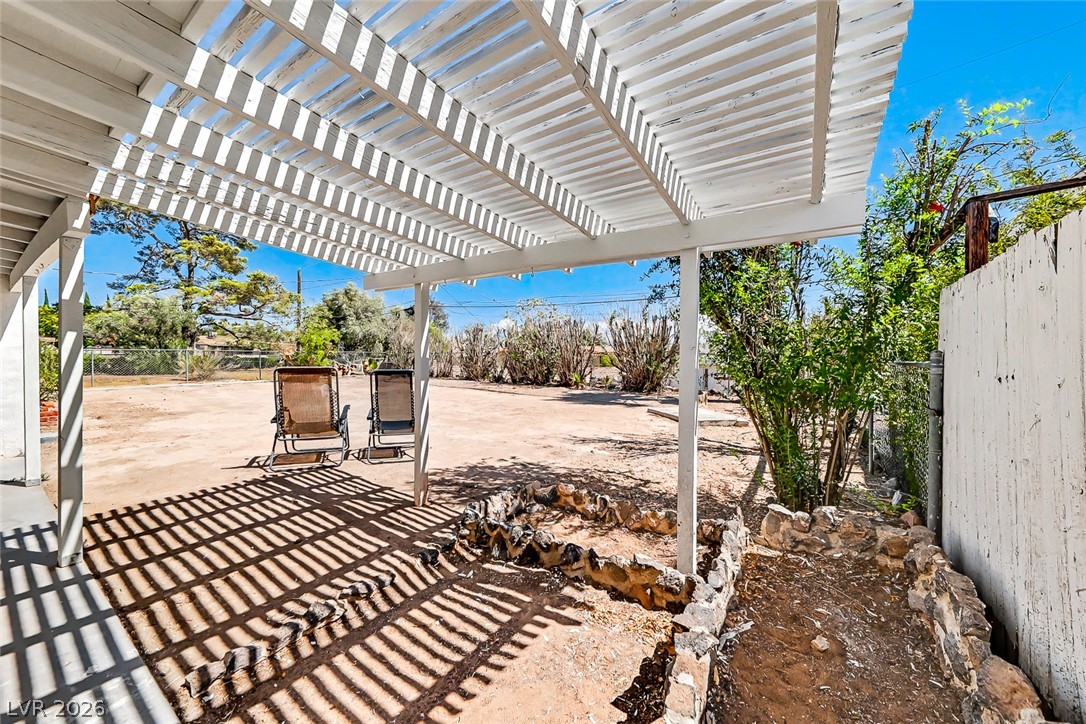 Photo 23 of 25, 1211 Paiute Drive