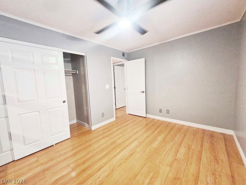 Photo 16 of 40, 5207 Indian River Drive #246
