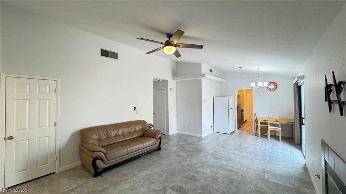 Photo 33 of 89, 5425 Comchec Way #103