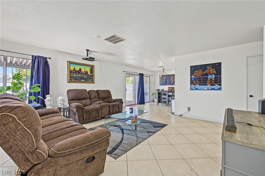 Photo 5 of 6992 Quarry Drive