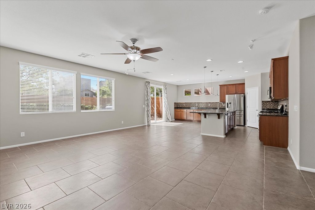 Photo 9 of 42, 10833 Whipple Crest Avenue