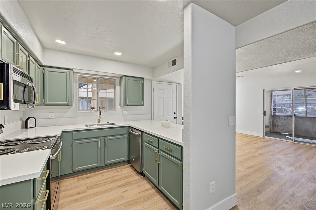 Photo 9 of 17, 2725 S Nellis Boulevard #1017