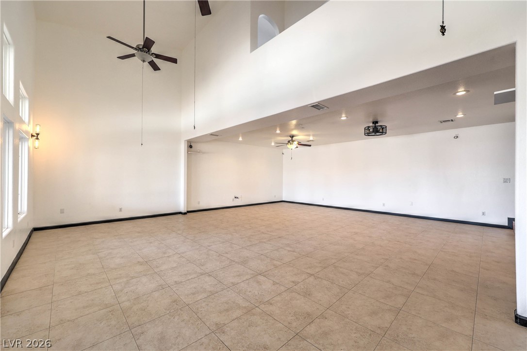 Photo 36 of 63, 3195 Heyer Street