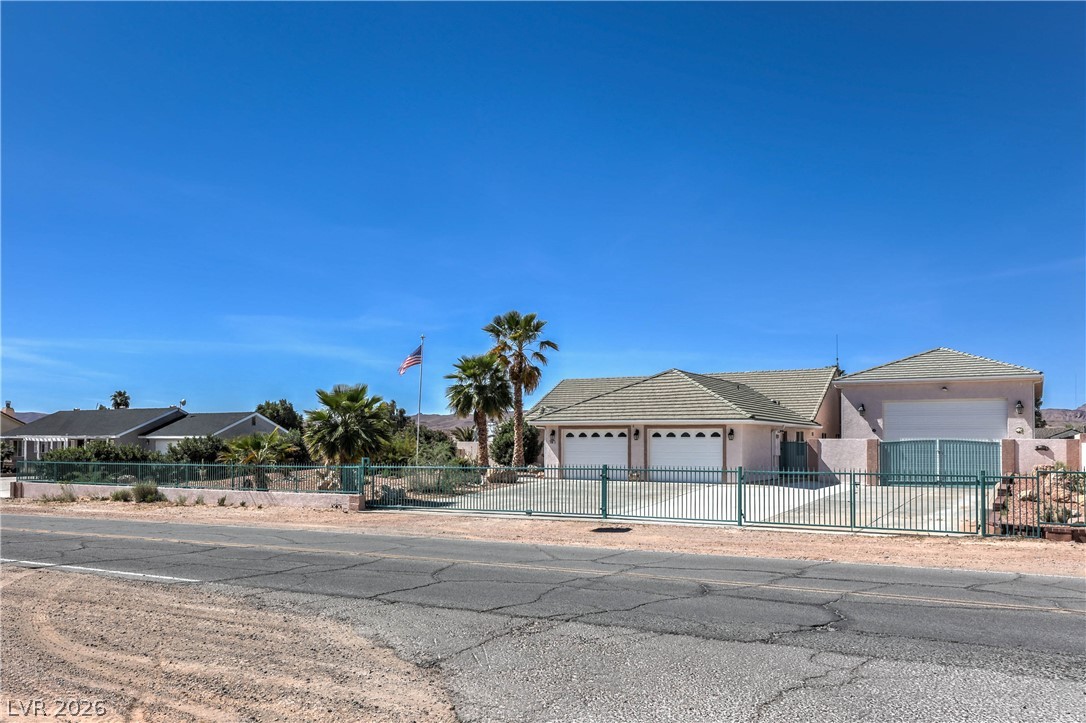 Photo 7 of 63, 3195 Heyer Street