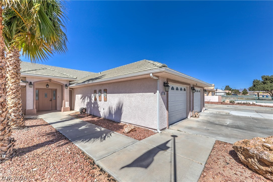 Photo 10 of 63, 3195 Heyer Street