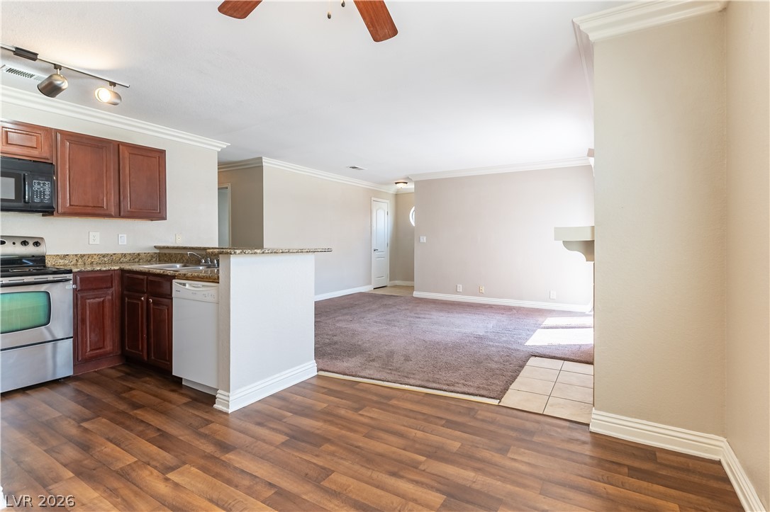 Photo 9 of 25, 4050 Pacific Harbors Drive #203