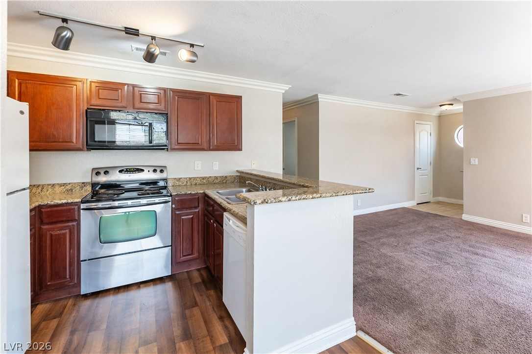 Photo 10 of 25, 4050 Pacific Harbors Drive #203