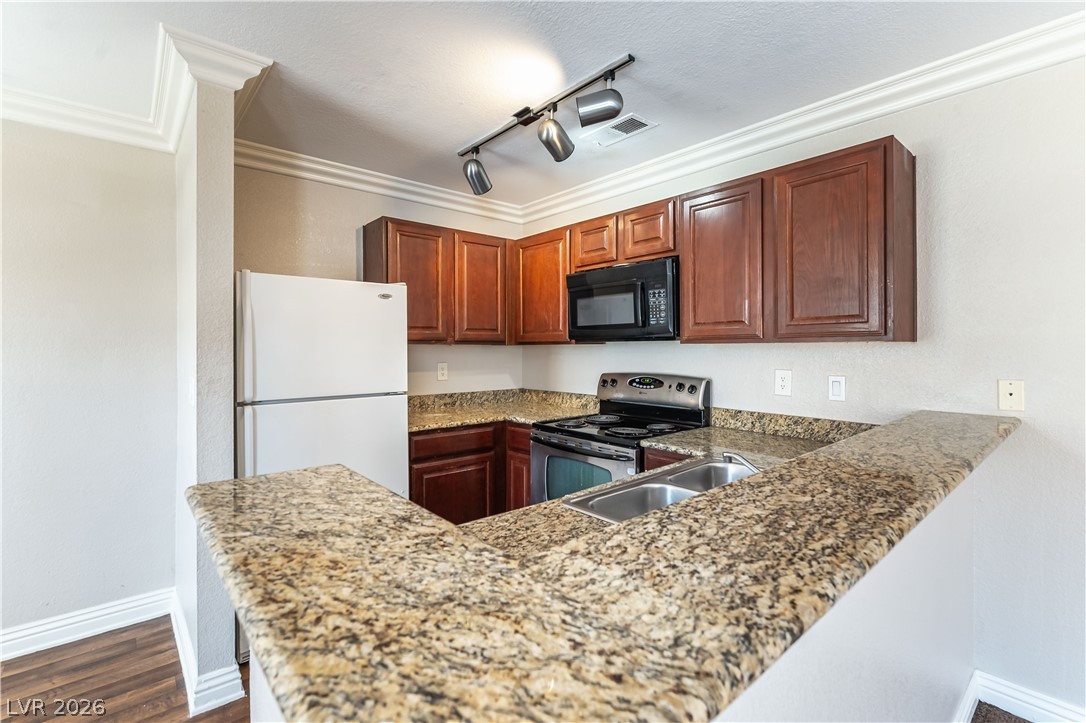 Photo 11 of 25, 4050 Pacific Harbors Drive #203