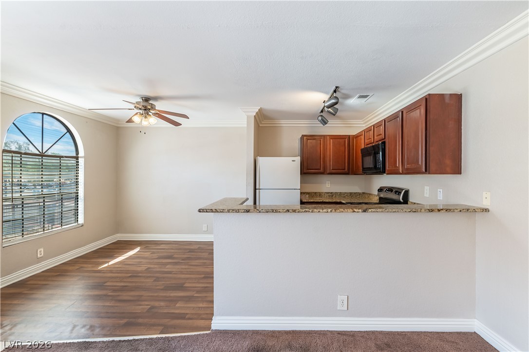 Photo 13 of 25, 4050 Pacific Harbors Drive #203