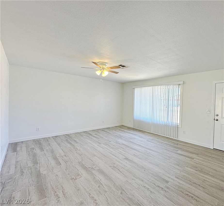 Photo 2 of 2501 Oak Glen Way