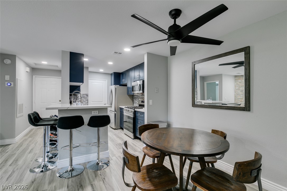 Photo 7 of 21, 2200 S Fort Apache Road #2132