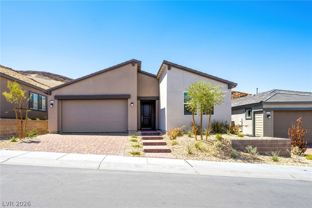 1429 Bianca Falls Drive, Henderson 89011