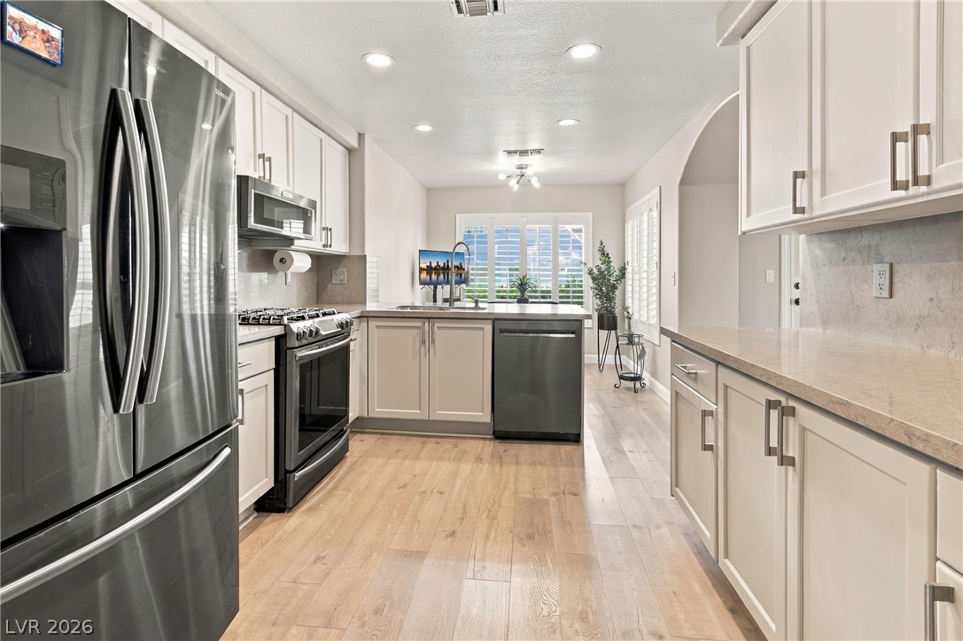 Photo 6 of 27, 5404 Harmony Green Drive #101