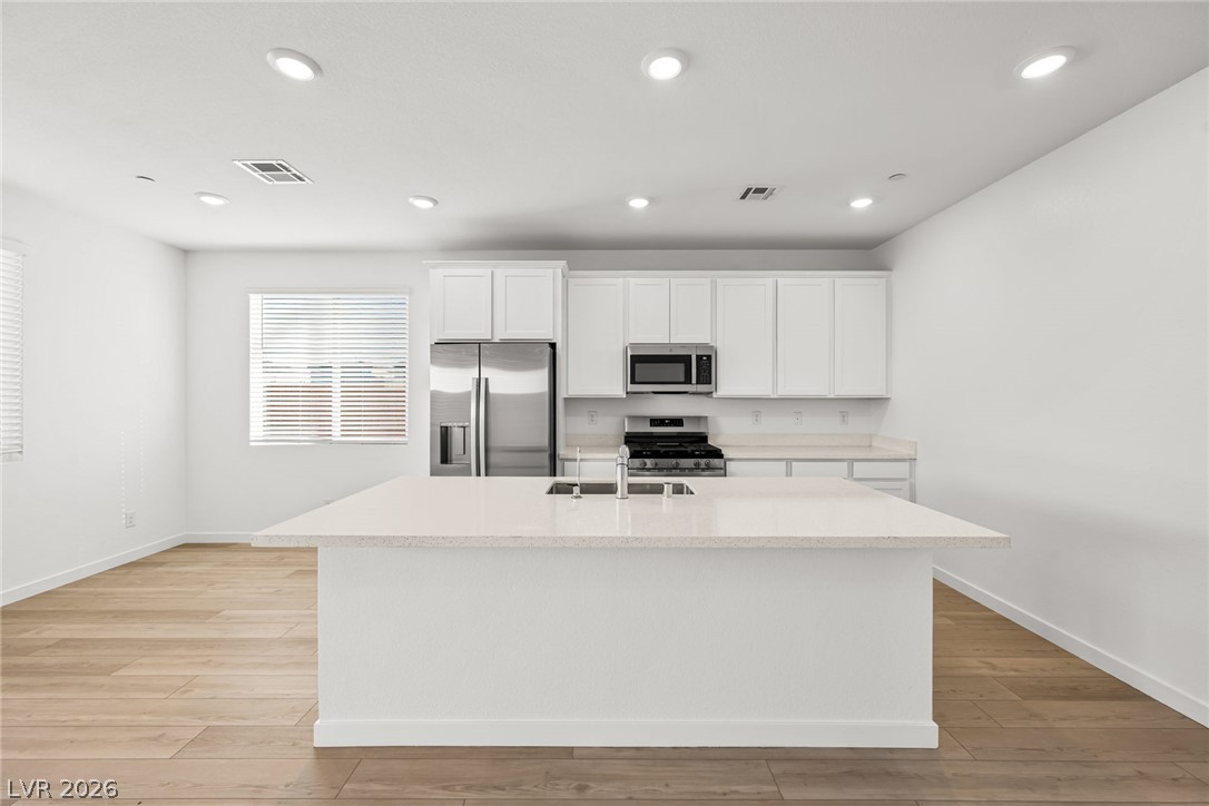 Photo 6 of 30, 9572 Sagebrush Grove Street