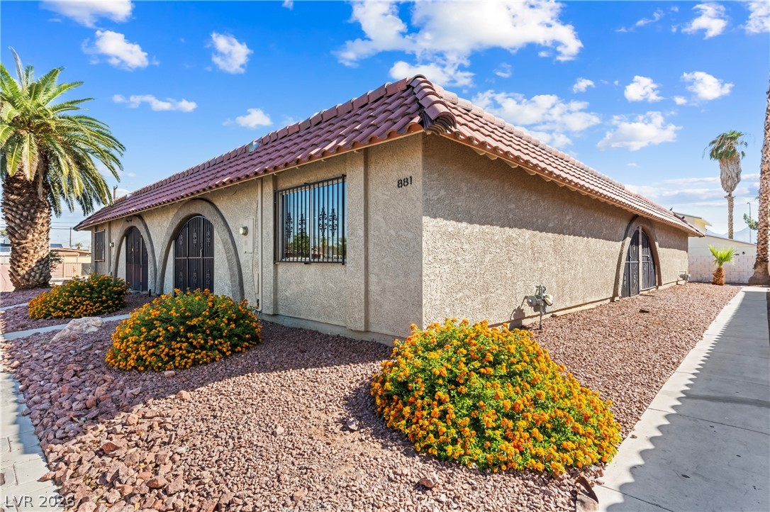 881 Mantis Way #1, Las Vegas 89110