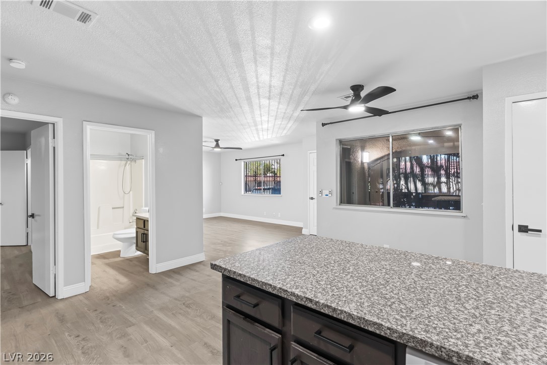 Photo 7 of 21, 881 Mantis Way #1