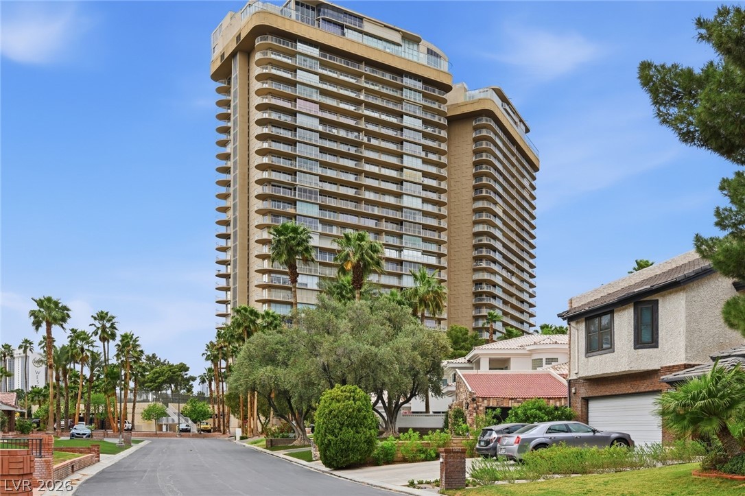 3111 Bel Air Drive #25H, Las Vegas 89109
