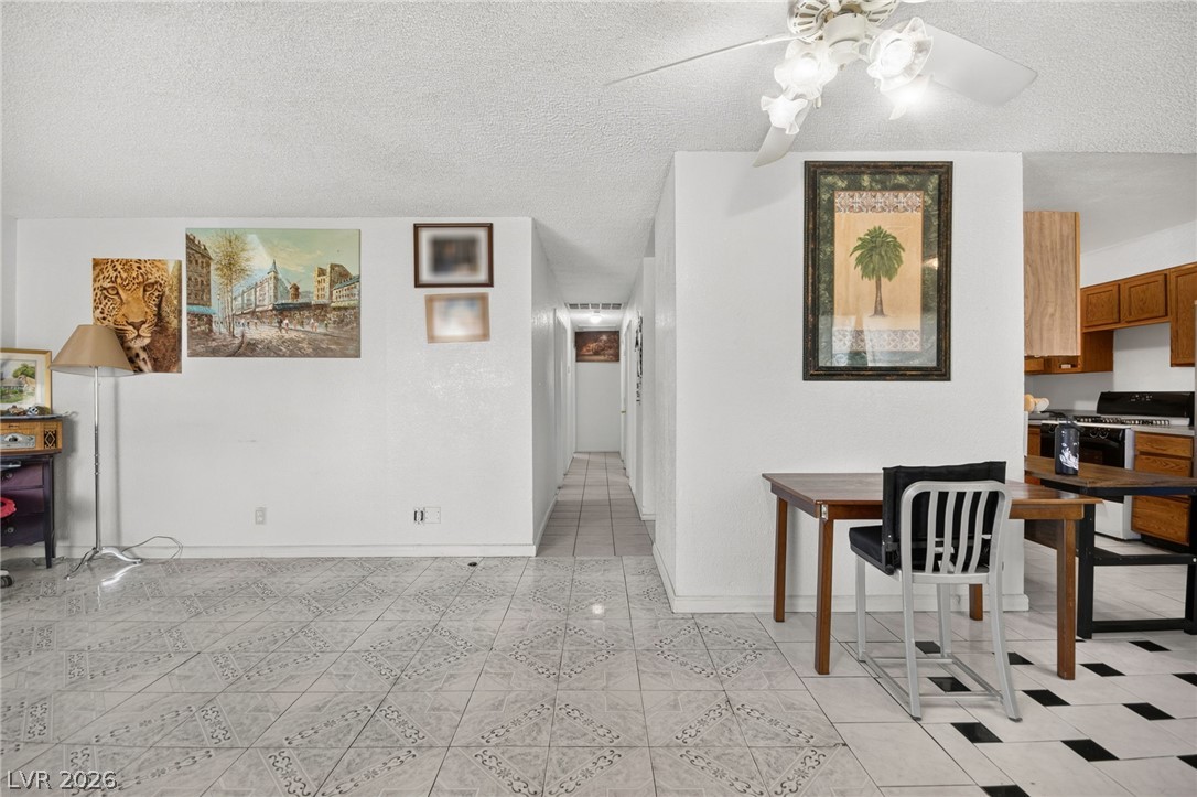 Photo 9 of 58, 1237 Hassell Avenue