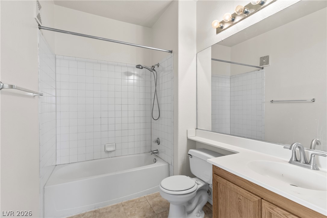 Photo 18 of 40, 1501 Truett Street #203