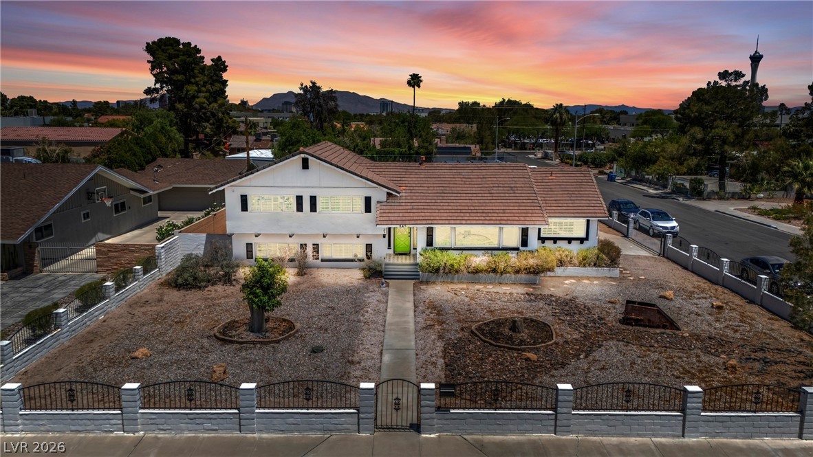 845 Kenny Way, Las Vegas