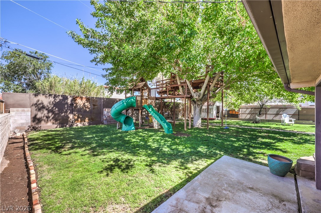 Photo 31 of 48, 712 Aztec Place