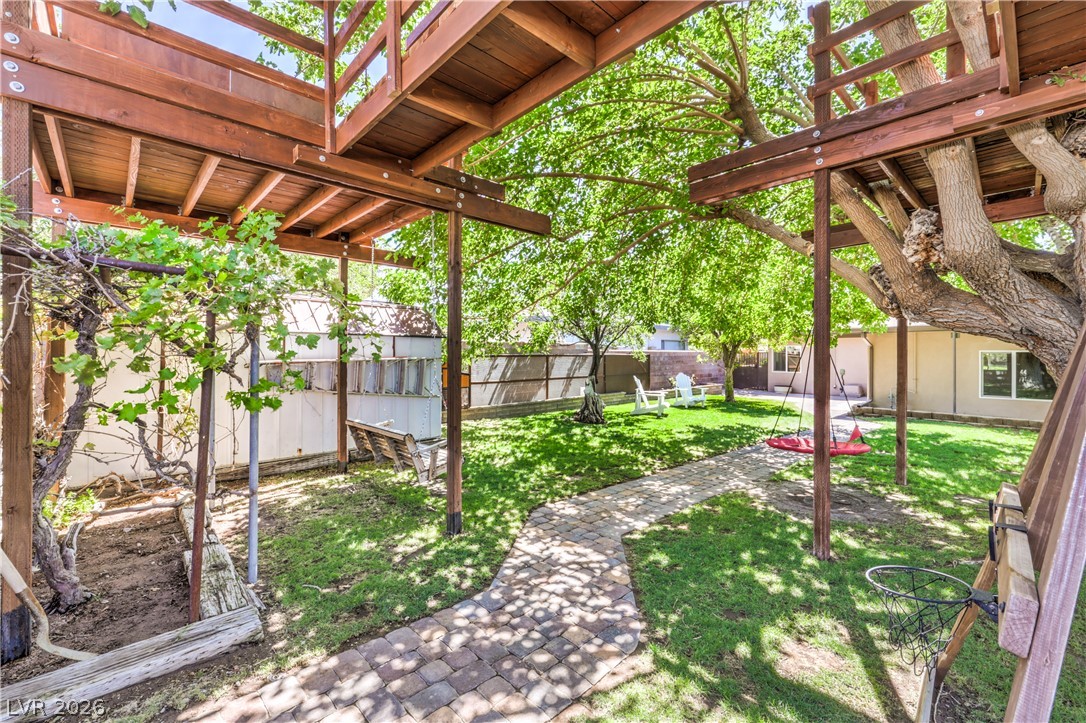 Photo 34 of 48, 712 Aztec Place