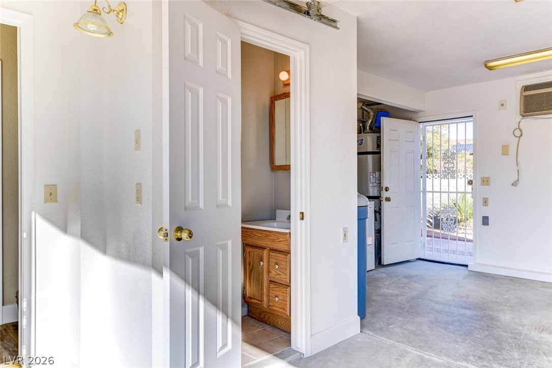 Photo 31 of 44, 3358 HORIZON Street