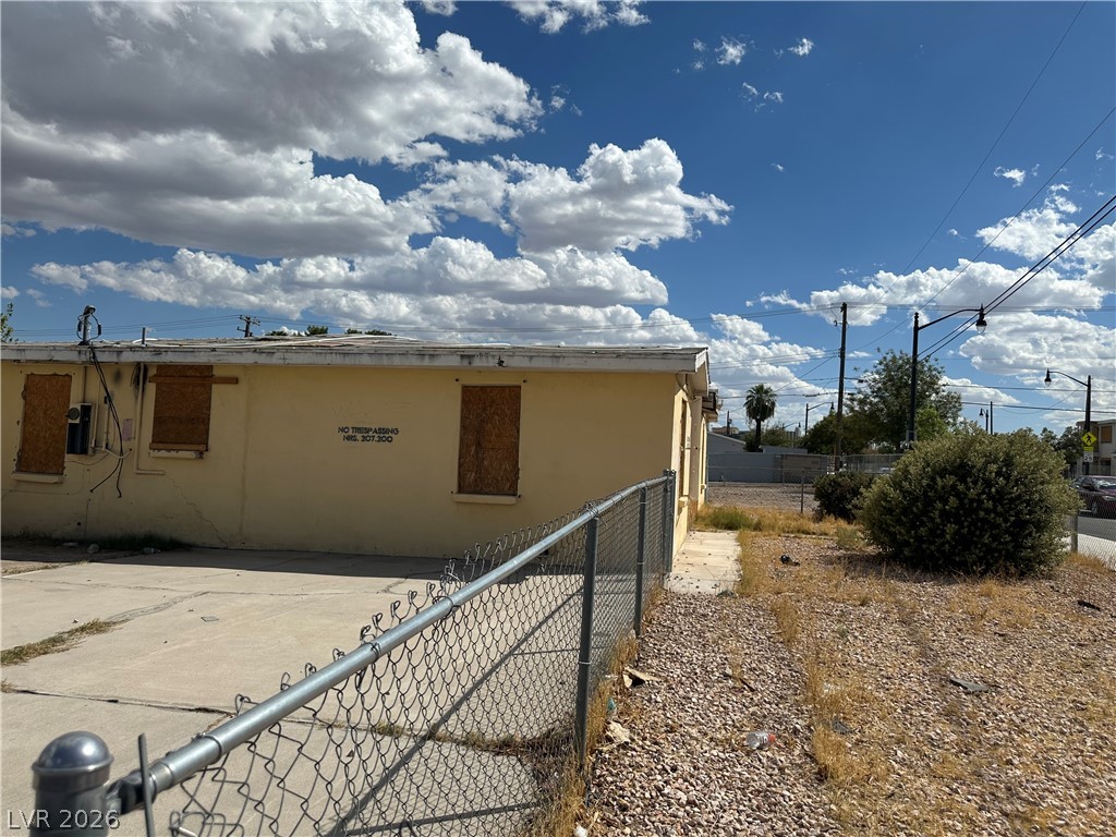 Photo 2 of 1524 D Street