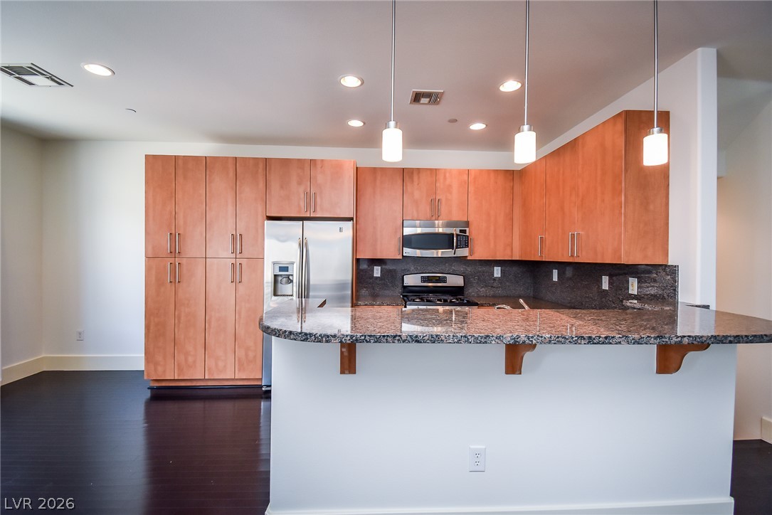 Photo 11 of 49, 9050 W Tropicana Avenue #1129