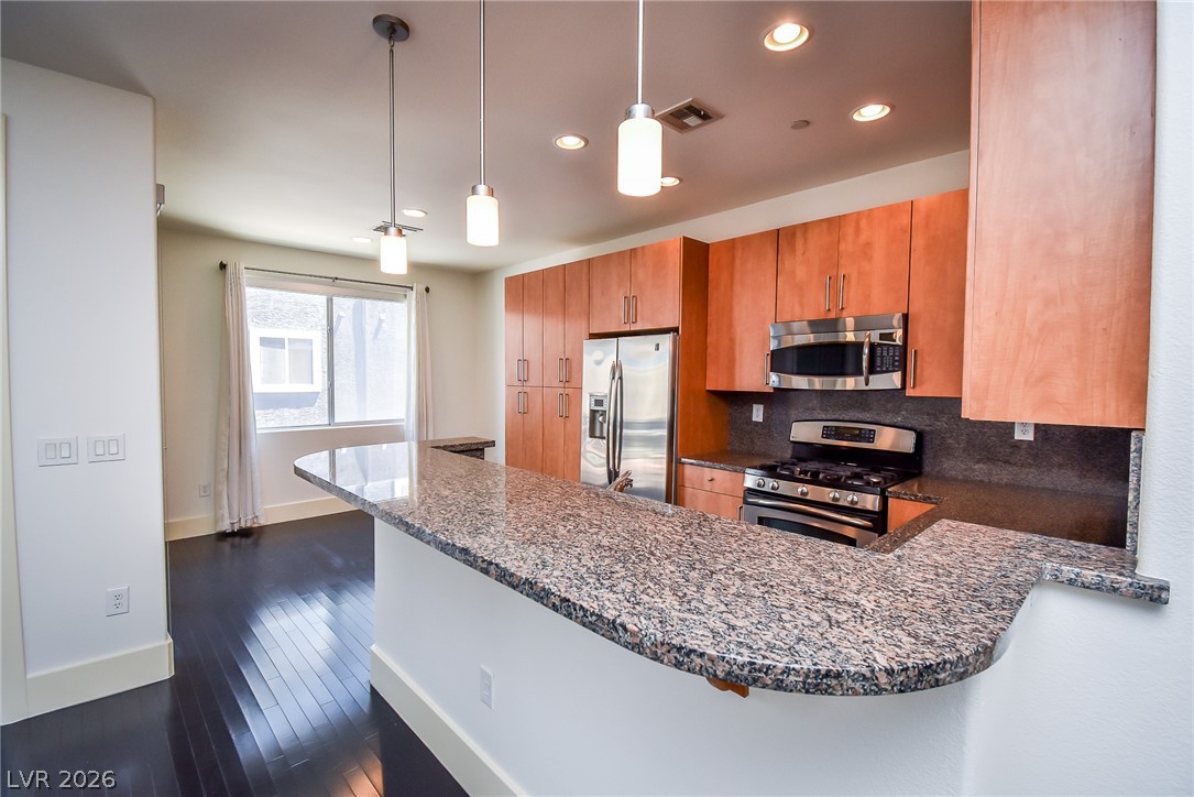 Photo 13 of 49, 9050 W Tropicana Avenue #1129