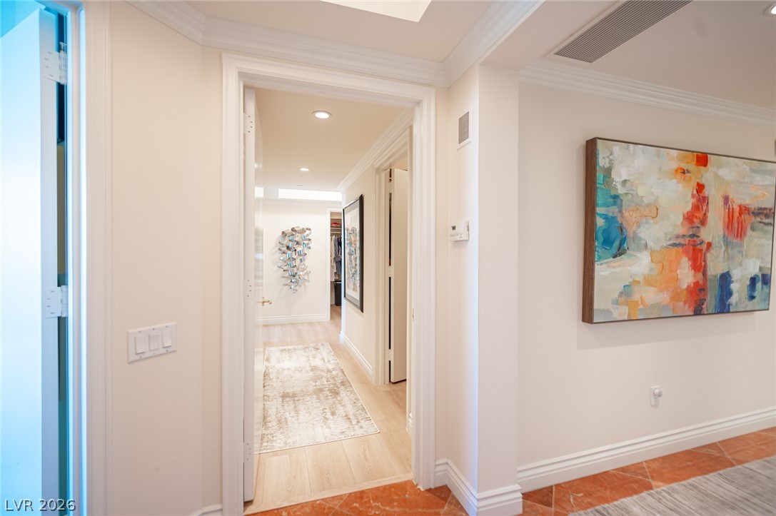 Photo 44 of 90, 2857 Paradise Road #1702